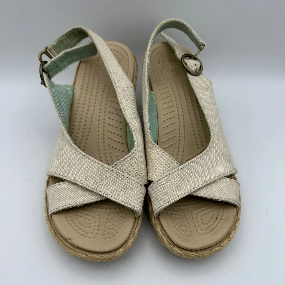 Crocs Leigh Wedge Sandals Women Size 6 Oatmeal Canvas‎ Espadrille Slingback